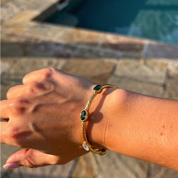 Elegant 18k gold plated Bracelet with Gemstones - Picture 6 of 9